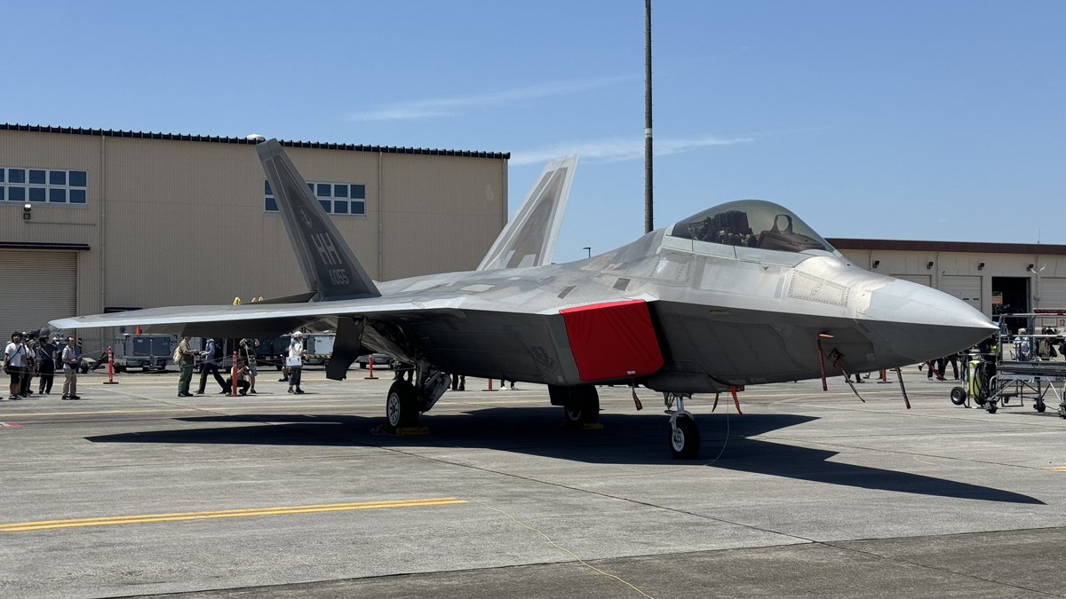 JASDF_EAGLE's tweet photo. 力終主義 https://t.co/0wEpemfiis