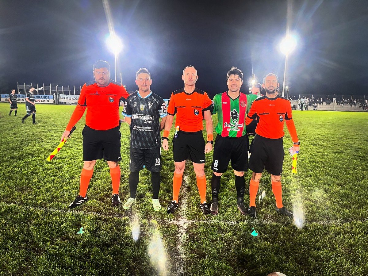 AtleticoFlorida's tweet photo. ATLETICO 2 - AVENIDA 0

Victoria albiceleste en casa, con goles de Gustavo Iturburo y Diego Torres el CAF se quedó con una victoria importante que lo deja puntero e invicto en el Apertura local💪🏼🩵🤍

#vamoelcaf🔵⚪️🔵⚪️ 

#elgigantedeflorida💪🏻 

#101AñosDeGrandeza https://t.co/pNC6F0bmW6