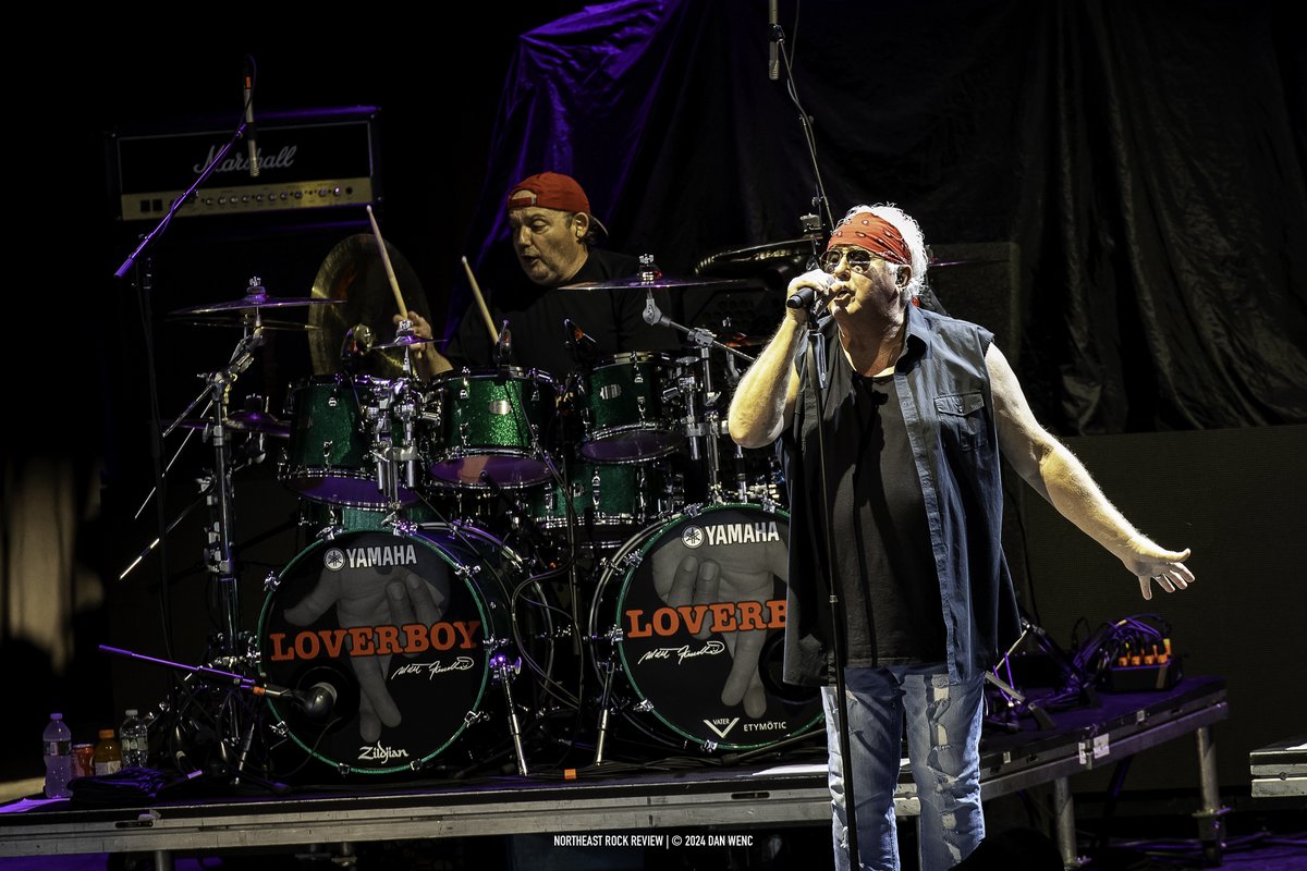 NERockReview's tweet image. Loverboy performing at the Xfinity Center in Mansfield, MA | Opening for Sammy Hagar's 'The Best of All Worlds Tour' - 7.26.2024

More photos here: northeastrockreview.com/loverboy-at-ma…
