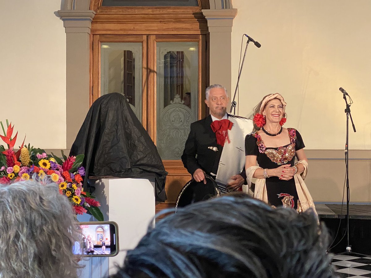 PerazaSculptor's tweet image. Bello homenaje al #compositor Juan Zaizar en el #CastillodeChapultepec  presentamos el busto que es orgullosamente de mi autoría #escultura #músicamexicana 🇲🇽 #cultura