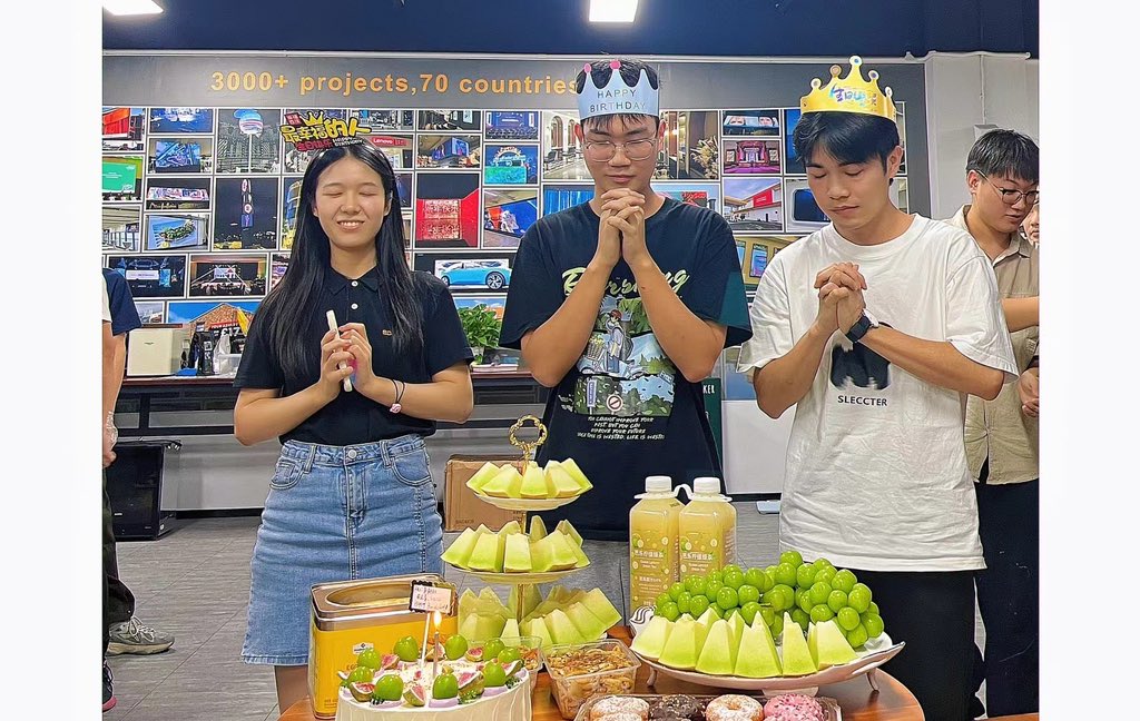 Yanny91025's tweet image. ◡̈⁺¹ Años y años de alegría.
WhatsApp:+86 17343764625
WhatsApp negocios: +86 15363673304
Página web:sostron.com
#videowall #indoorledscreen #finepitch #ledpanel #ledcabinet #ledscreen #sostronled #outdoorLED #LEDDisplays #ads #advertisement #media #SoStron