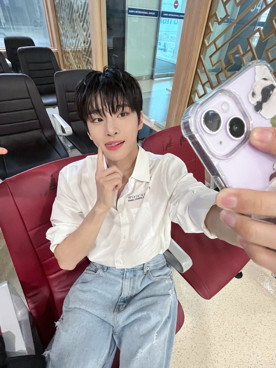 onepact_'s tweet photo. [💙_#예담]        

일본 잘 다녀 올게 🌱🩵

#ONEPACT #원팩트 
#YEDAM #예담 https://t.co/MT4r62qYfY