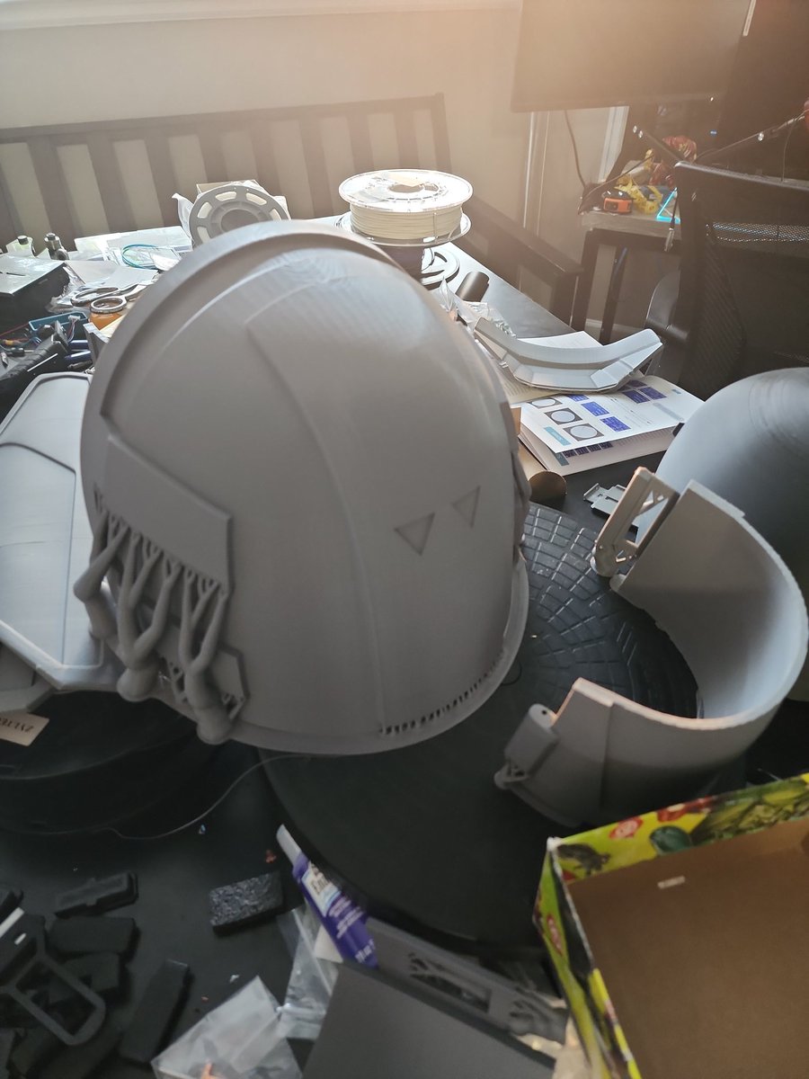 PrintedDiff's tweet image. Been busy printing this customer's Custom Heavy Mando now that the @Sovol3d SV08 is working correctly. I haven't tried PETG with it yet, but it's been pumping out amazing PLA parts no problem!