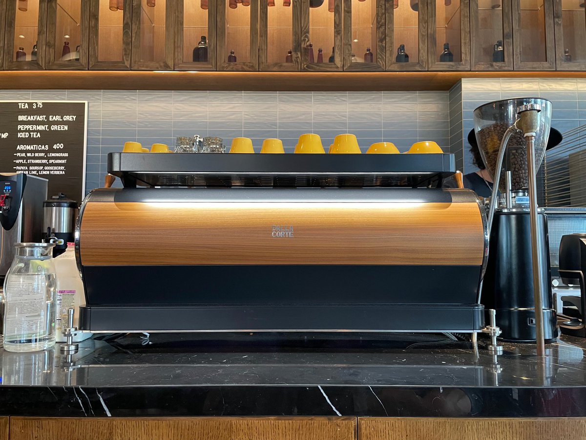 Are you’re looking for great Colombian coffee in New York City? Head to a <a href="/DevocionUSA/">Devoción Coffee</a> location for great coffee in a beautiful cafe.

purecoffeeblog.com/2024/07/devoci…

#fillinthecoffeemap