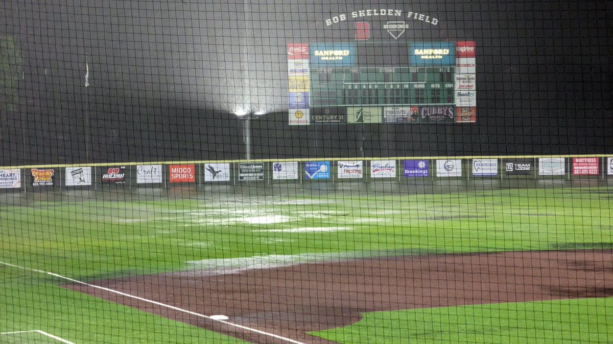 Things are a little damp at the #SDLegion State Tourney here in Brookings. 

Tentative resumption for 11 AM tomorrow of suspended game between Renner &amp; Brookings.