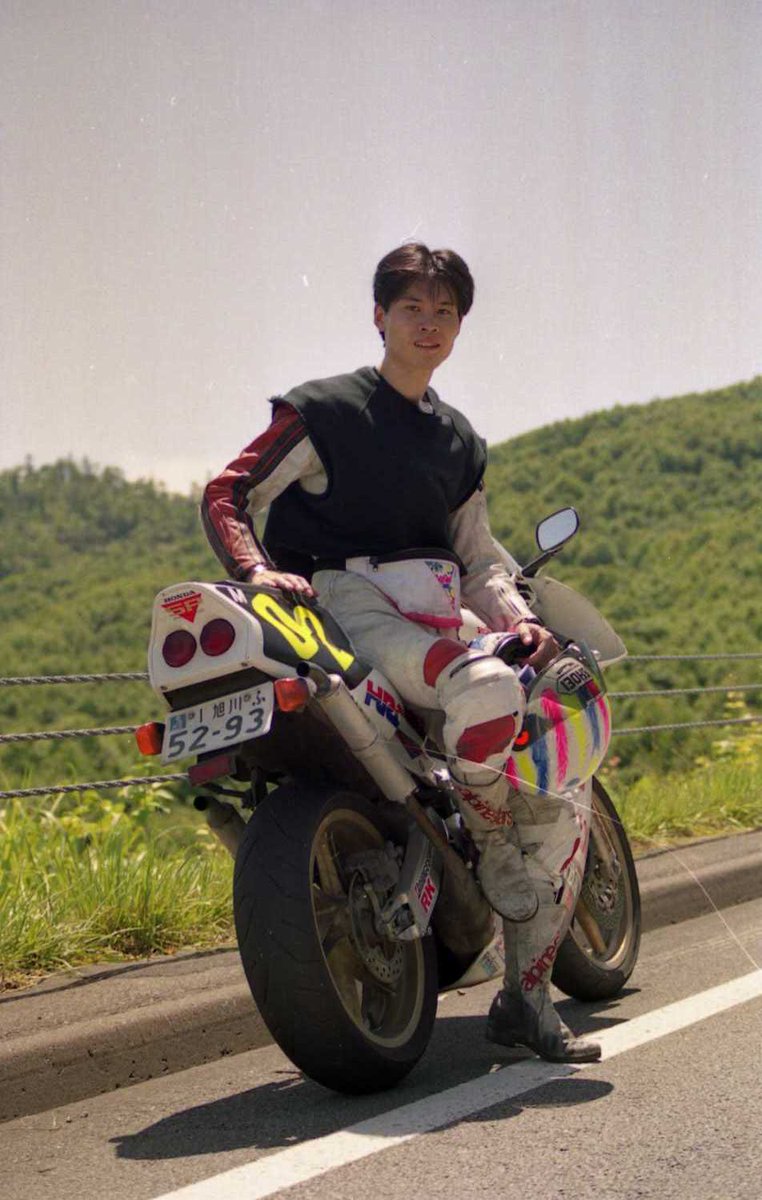 minmin_nekosan's tweet image. 残念！今はハゲてます！
 #バイクとオーナーの写真を載せるとフォロワーが増えるらしい