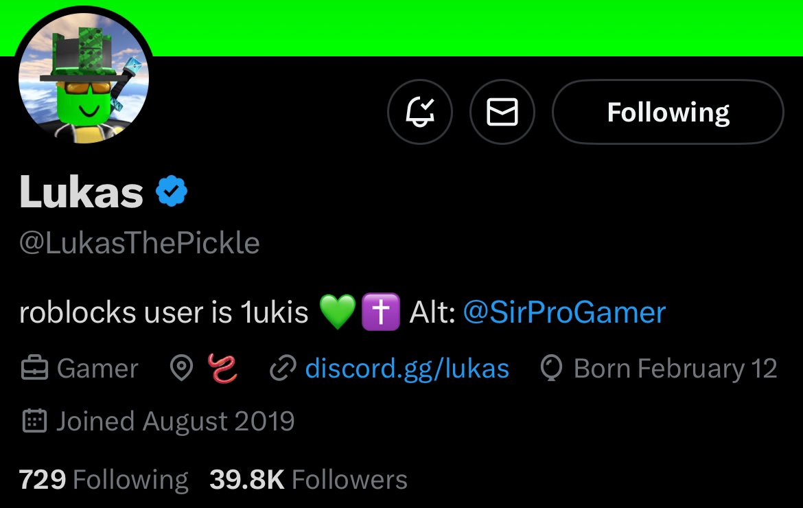 T03SSS's tweet photo. @LukasThePickle Me please https://t.co/S8b4CYncpV