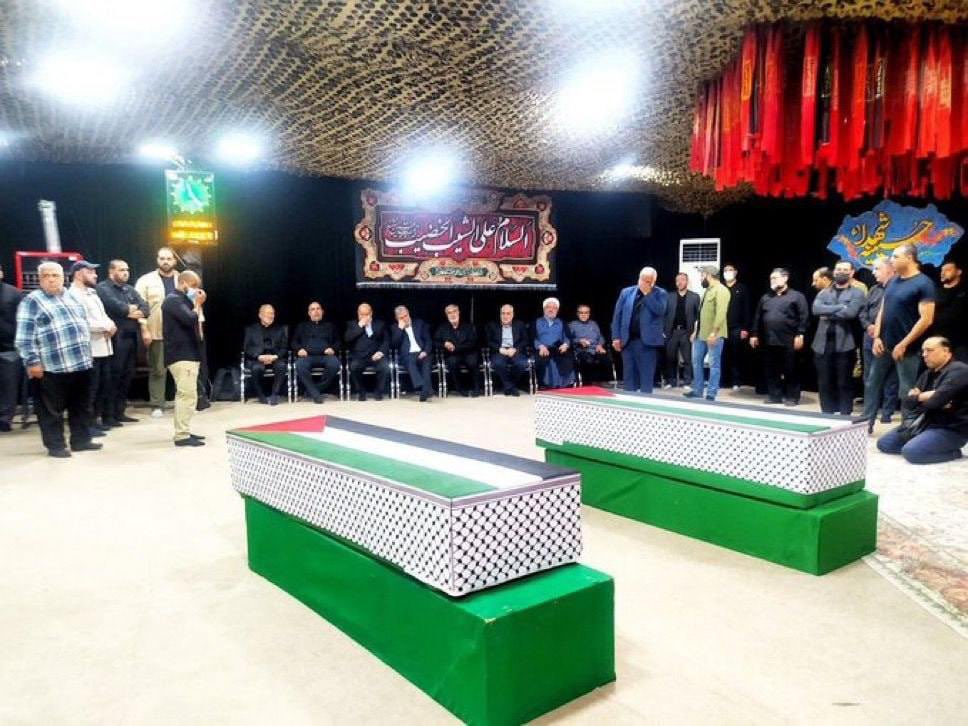 salamcsm's tweet photo. Jenazah Komander Ismail Haniyeh dan sahabatnya di ibu kota Iran, Tehran

Ya Allah 😭😭😭😭 https://t.co/3yVcQeFYZd