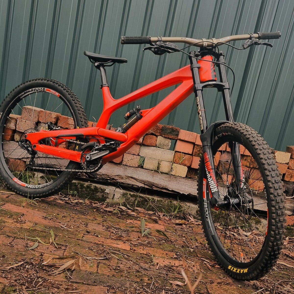 BikesHeaven's tweet photo. YT Tues CF Pro  [by Wide-Literature3187]
  
 #cyclingPhoto #cycling https://t.co/IZYlU1jzPP