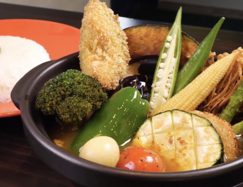 moribatacurry's tweet photo. 今日は8月1日🌻

夏だ❗️祭りだ❗️かねきよだ❗️

��日から3日間はさんろく祭り🏮

1日は道新納涼花火大会🎇
2日は舞踊パレード💃YOSAKOI
3日は神輿👺烈火七夕まつり🎋ディスコナイト🕺🏼

あとはおいしいものを食べて飲む🍺😋🌮

今日も11:00オープンです🐻 https://t.co/SFtTOWBMLI