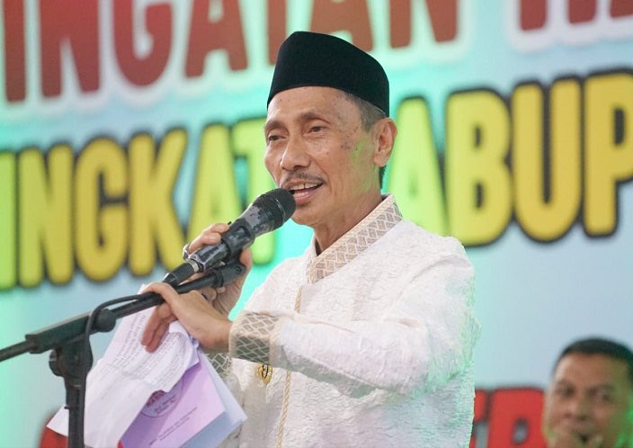 “Upaya membangun karakter anak merupakan sebuah kewajiban berkelanjutan yang hasilnya akan terlihat dalam beberapa dekade mendatang,” terangnya...................................

Baca selengkapnya di: 

coolturnesia.com/coolturnesia/b…