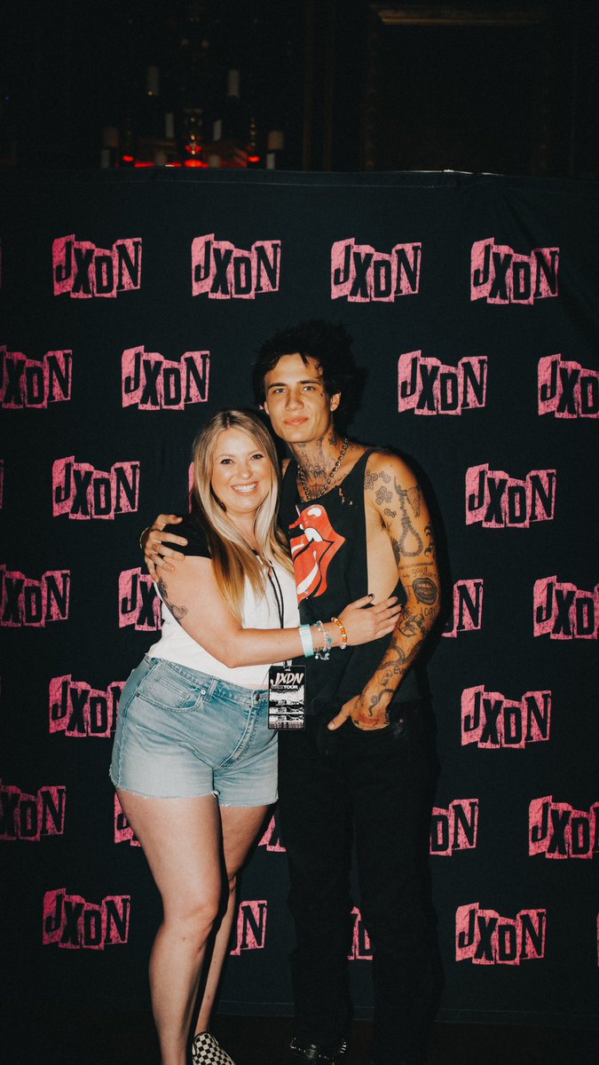 xtinaa_19xx's tweet image. It’s you, it’s you, it’s youuuuuu. 🤍✨#jxdn #jxdnhossler #wtms #wtmstour #whenthemusicstops
