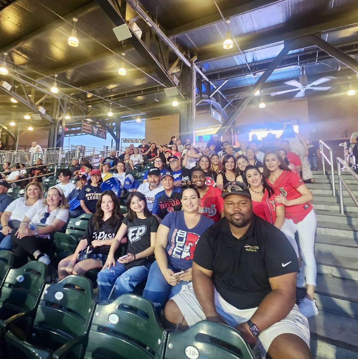 PPatterson_2017's tweet photo. Such a great time @epchihuahuas game tonight with the work fam! #blessedwiththebest #teacherlife #TeamSISD @JFCarrasco_JCE https://t.co/jwIIrpDOw4