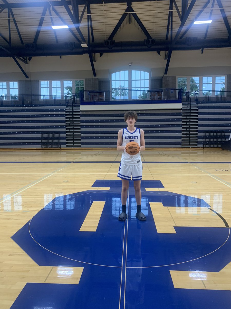 Elistipp's tweet photo. After a great visit and conversation with @CoachZJadzak I am blessed to receive an offer from Illinois College 
@BlueboysHoops @cpickett24 @KaysBasketball https://t.co/KNHKngk9uX