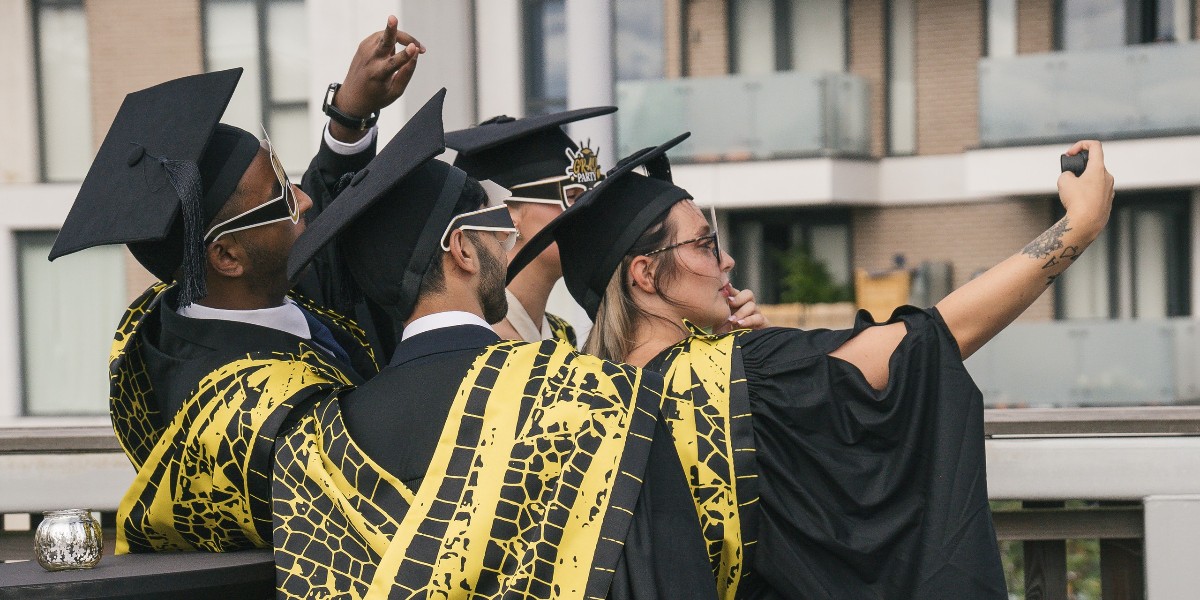 KPathwaysIndia's tweet photo. 🎓 Congratulations to @TEDILondon Class of 2024 on their first-ever graduation! 

Some highlights from this momentous occasion. 👇

Wishing the graduates all the best as they start their next chapter! 🌟

#KaplanLife #TEDILondon https://t.co/UhwLE92GAe