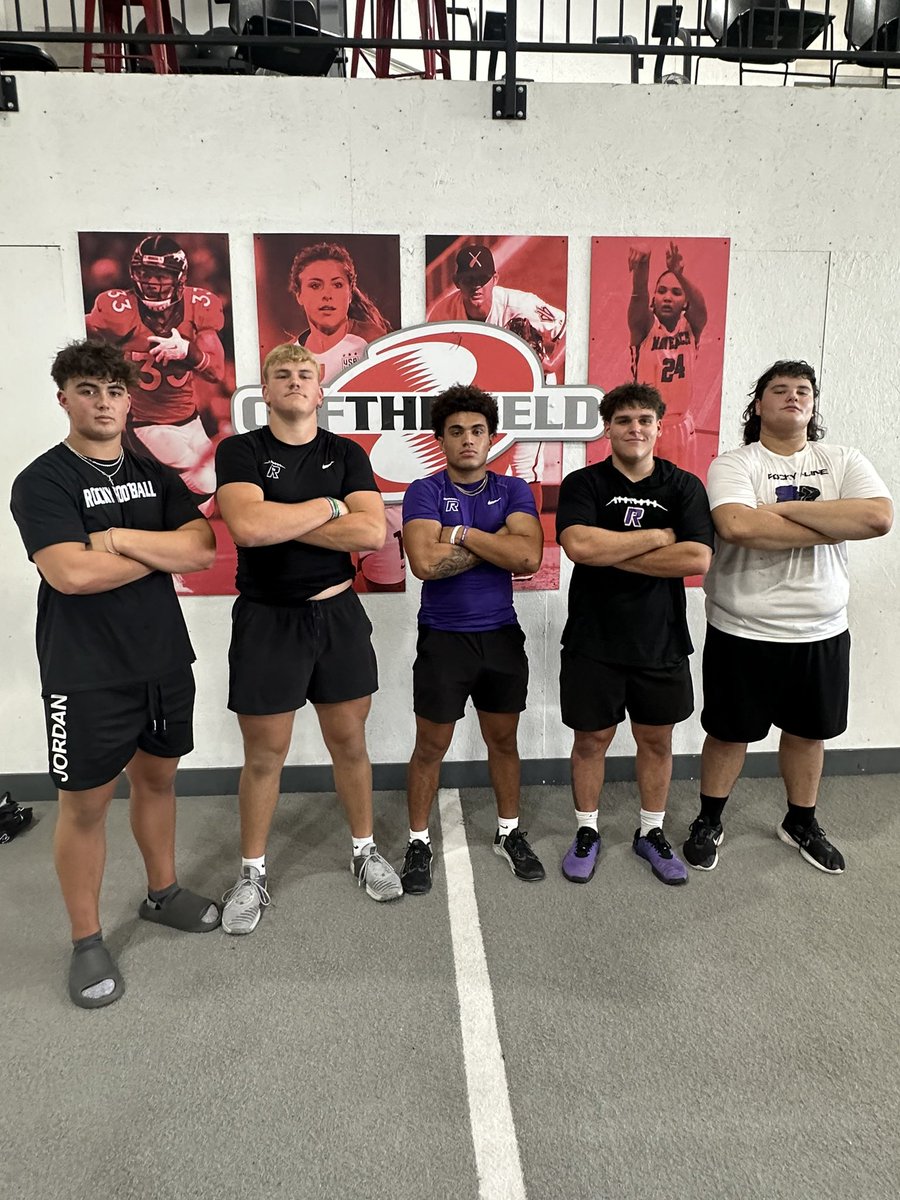 Welcome to the THOUSAND POUND CLUB. <a href="/Rowan_Rupp/">Rowan Rupp</a> <a href="/JaxTanner0/">Jax Tanner</a> <a href="/TaeshaunReese/">Taeshaun Reese</a> <a href="/_Matthew_McLeod/">Matthew</a> <a href="/Julianwhite07/">Julian White</a> Nicely done! #squat #clean #bench