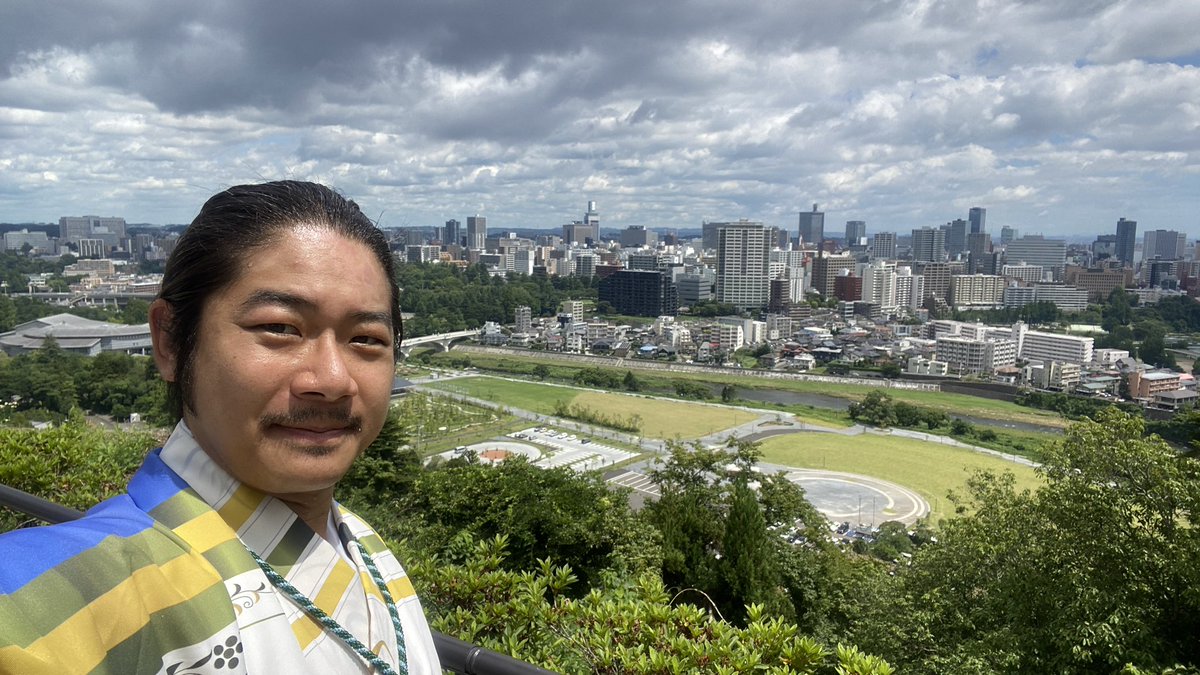 hasekura6emon's tweet photo. これまで支えてくださり、関わってくださり、見守ってくださった全ての皆様に感謝！！！
これからも、ともに前へ！！！
Gracias!😊❤️
#伊達武将隊 #十四周年 #十五年目突入 #仙台 https://t.co/UmRUGbC43M