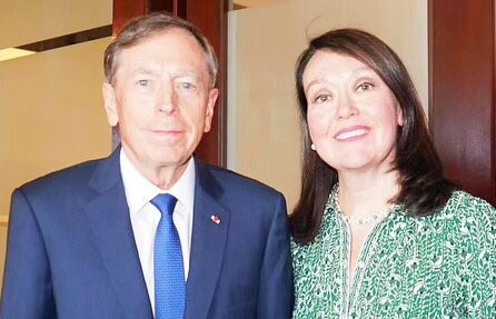 Hoy la cónsul <a href="/PatriciaCortesG/">Patricia Cortes Guadarrama</a> acompañó al Cuerpo Consular de Nevada a un interesante diálogo con el General Daved Petraeus organizado por el <a href="/worldaffairslv/">WACLV</a>