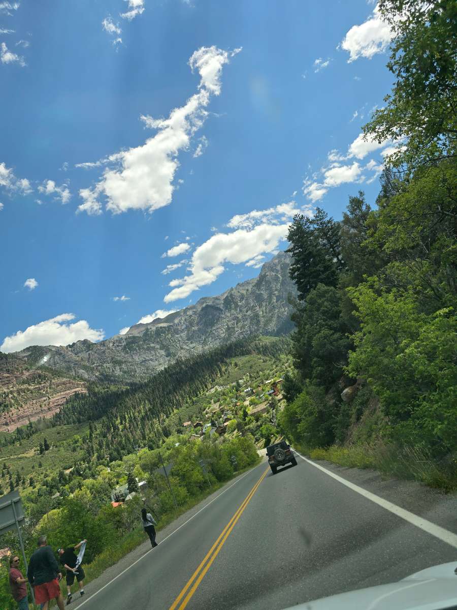 sb3705's tweet photo. Great day in Colorado.  Did not like the drive. https://t.co/cABDsaTETQ