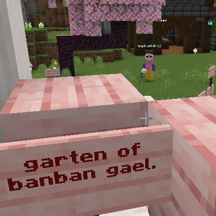sickca0s's tweet photo. hoje no purat eu cozinhei, fiz muro, deixei comidinha e presente pro meu futuro homem, fui muito feliz rindo com a lara e ainda encontrei o garten of banban que veio me atormentar #ppsmp https://t.co/Zc1Q3wC0Je