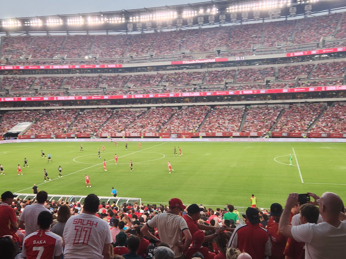 Chewythewookie1's tweet photo. Saw MY TEAM tonight @ #TheLinc in #Philly
#LiverpoolvArsenal
#RedRilvary
LFC won
My fave @MoSalah w an incredible goal!
Sang #YNWA w nearly 70 THOUSAND in the stadium
#BUCKETLIST ✔️
@GregCowboys https://t.co/LDzfZihLuN