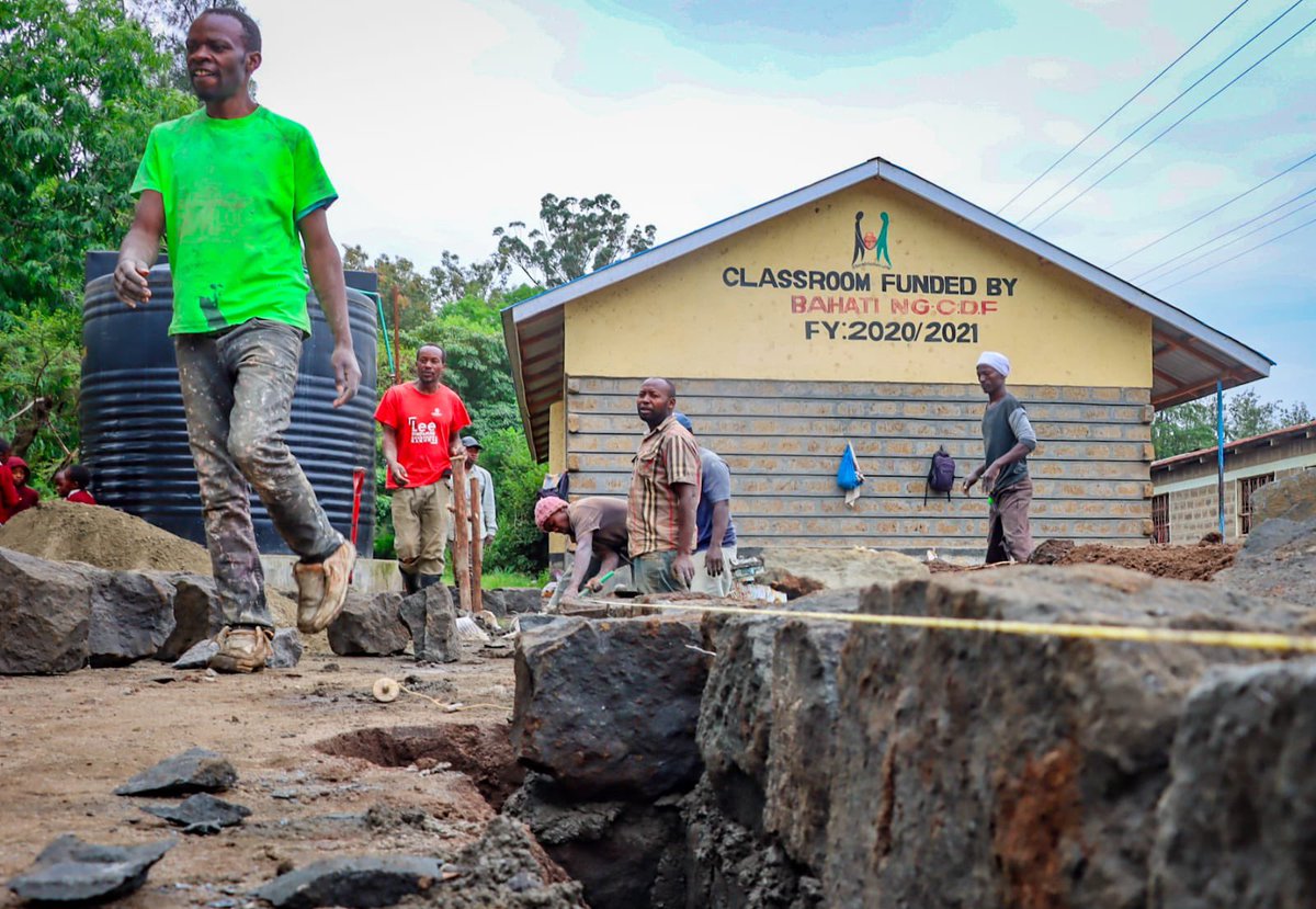 Construction of two new classrooms for our JSS students at Baraka Primary School in Kiamaina Ward has started.

I'm fully committed to equipping our children with proper infrastructure, ensuring they are on par with the rest of the country. 

#MremboNaKaziBahati