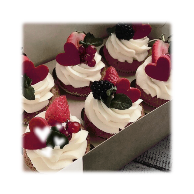 LIFElSWEETER's tweet photo. ㅤ
ㅤ
hello everyone ! bridge here ! ☺️💕

make sure to stop by two of hearts bakery to get a taste of my all new lover’s cupcakes ! 🧁

perfect to share with your loved one — topped off with candy hailing straight from wonderland ! it’ll be sure to melt your ♡ !
ㅤ
ㅤ https://t.co/08WPhp48Tn