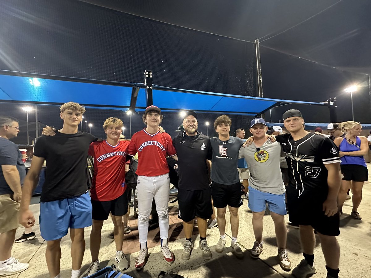 Coach McKillop (@dmckillopjr) on Twitter photo Love seeing the Pelicans in summer ball season. Birds of a feather stick together!! #SoarPelican #Family
The ball is awesome and the misc. stuff like dinner out and the joy had crossing paths on the journey will always unite us!
#PelicanPride | <a href="/LoomisAthletics/">Loomis Chaffee Athletics</a> Love seeing the Pelicans in summer ball season. Birds of a feather stick together!! #SoarPelican #Family
The ball is awesome and the misc. stuff like dinner out and the joy had crossing paths on the journey will always unite us!
#PelicanPride | <a href="/LoomisAthletics/">Loomis Chaffee Athletics</a>