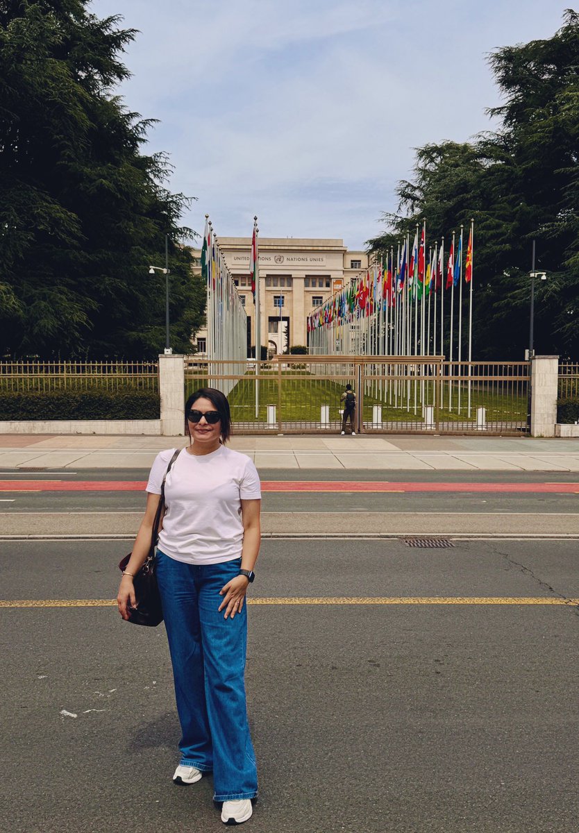 KhatiwadaTulsa's tweet image. आपका गिरना एक हादसा हो सकता है,
मगर वहीं पड़े रहना आपकी मर्जी है |
#UNOG