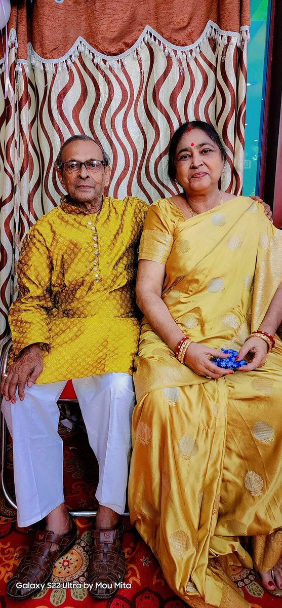 moam007's tweet photo. Happy Anniversary to the couple who raised a wonderful partner for me.
Your love and guidance have shaped our lives most beautifully. Celebrating your special day with joy and gratitude...
#Happy_Anniversary to you #Baba_Maa...❤️❤️ https://t.co/Eo3MgBv2bR