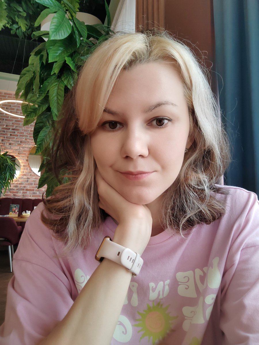 Hi 33, I hope everything continues to be awesome✌️🌷💃🥳👍
#happybirthday #artist