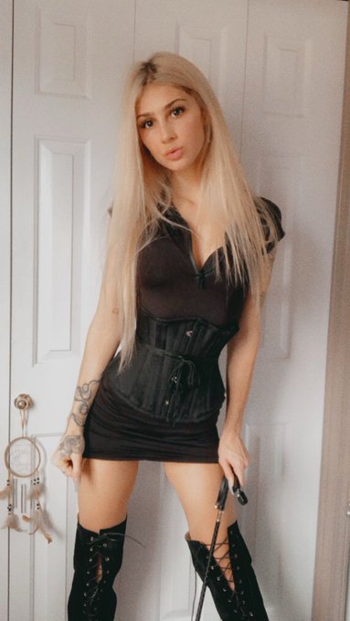 Brat mode activated ✔️ https://t.co/IkJXuXbeaj