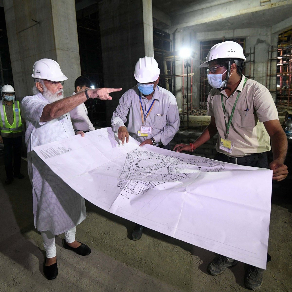 Koushik_laribee's tweet image. During rains  keep one bucket there .