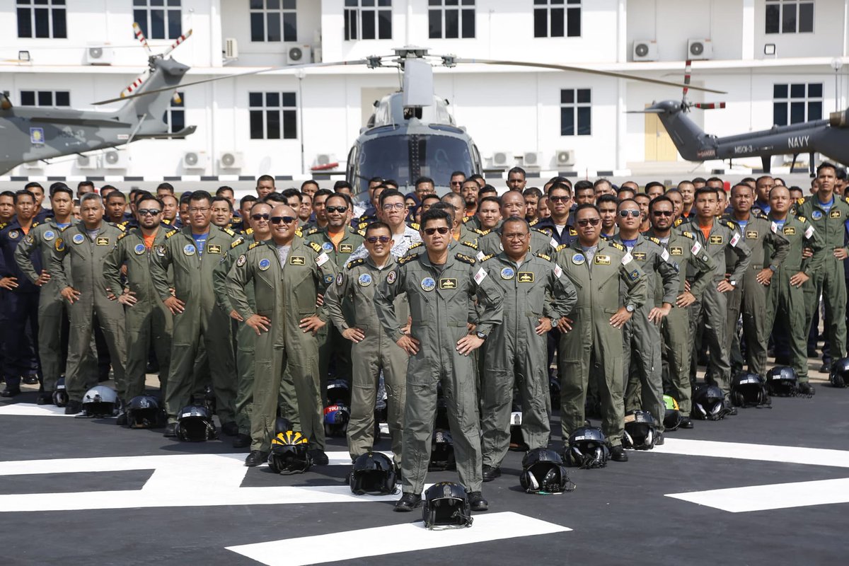 HQ Naval Air RMN tweet media