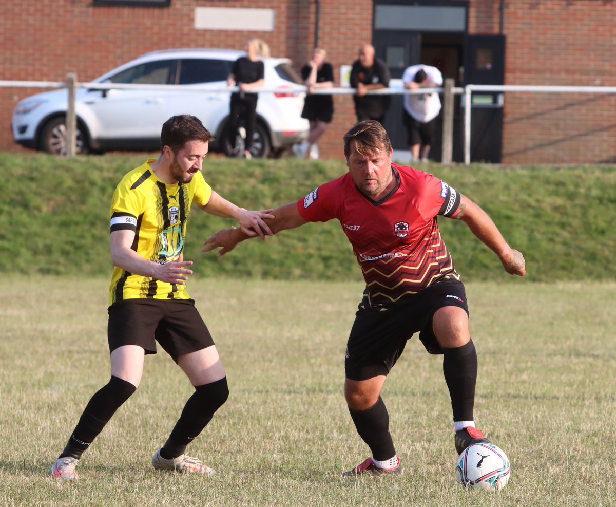 GALLERY

Images from last night’s pre-season friendly between <a href="/RedhouseFC/">Redhouse FC</a> and @MoredonFC_, that ended 2-2, are now available to view here.

flickr.com/gp/194968541@N…

Why not drop me a follow on Instagram too, alexwhitesportsphotos
