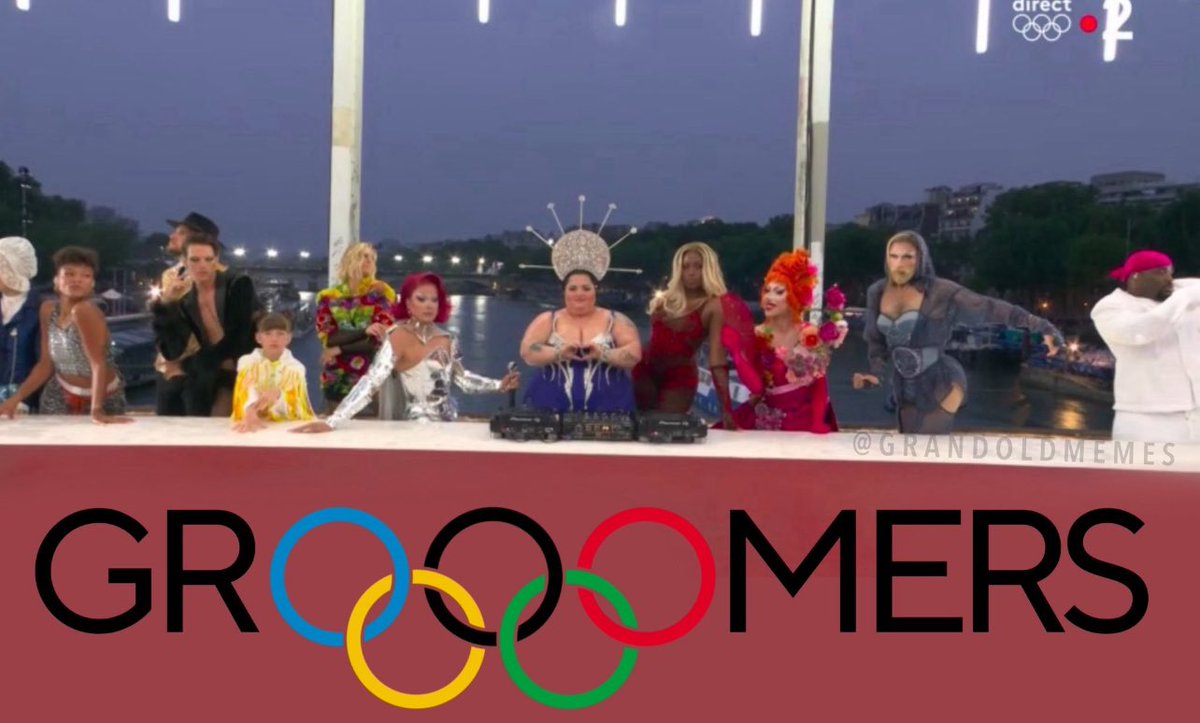 Groomers? Is this what it says on the podium?