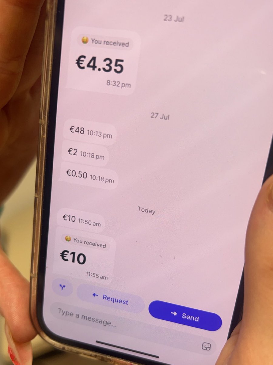 Cian_McGivern's tweet photo. This is superb. A girl in work went on holiday last week and one of her friends, instead of actually sending money for meals and stuff on Revolut, just texted the amount so it looked like she did 😂 😂 https://t.co/bXNhnVxgYP