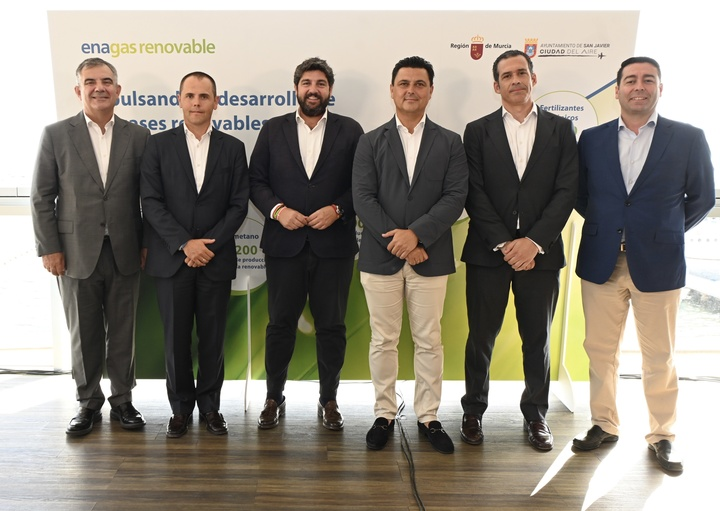 LAMBERT_es's tweet photo. La Región contará en 2027 con 3 plantas de biometano : San Javier, Santomera y Las Torres

López Miras destaca estas instalaciones de Enagás Renovable con inversión de 75 M€ y creación de 435 empleos "nos colocarán a la cabeza en sostenibilidad ambiental" https://t.co/NSkF6lFyIB https://t.co/LVenzzP9aF