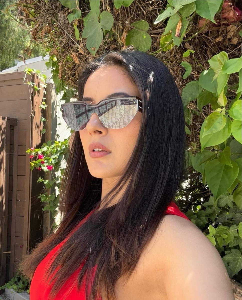Painting the town red!💯

#ShehnaazGill drops stunning photos from California.

#Celebs