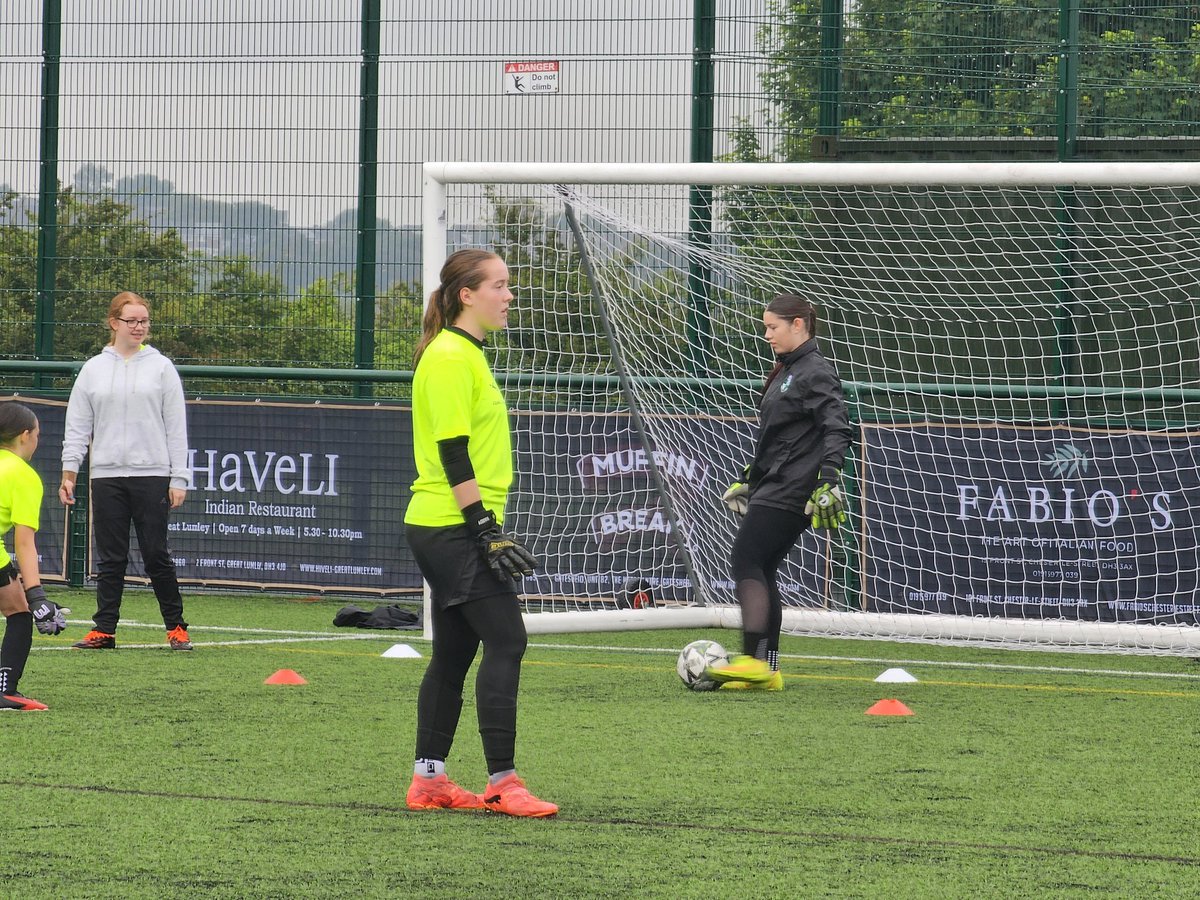 Warm up and Session 1 done with a focus on distribution with our feet. 👣⚽