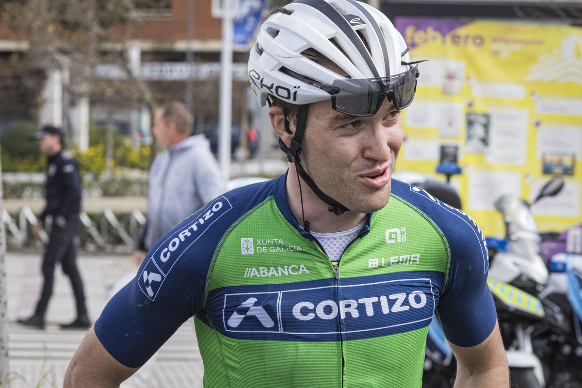 🎙️ <a href="/kminek_vojtech/">Vojtěch Kmínek</a> 

"Soy un ciclista polivalente y puedo leer bien las carreras. Me gusta intentar ganar desde las escapadas"

"Vengo con humildad y mucha alegría para aprender cosas nuevas y ayudar al equipo"

📷 <a href="/ccpadrones/">Equipo Cortizo</a>