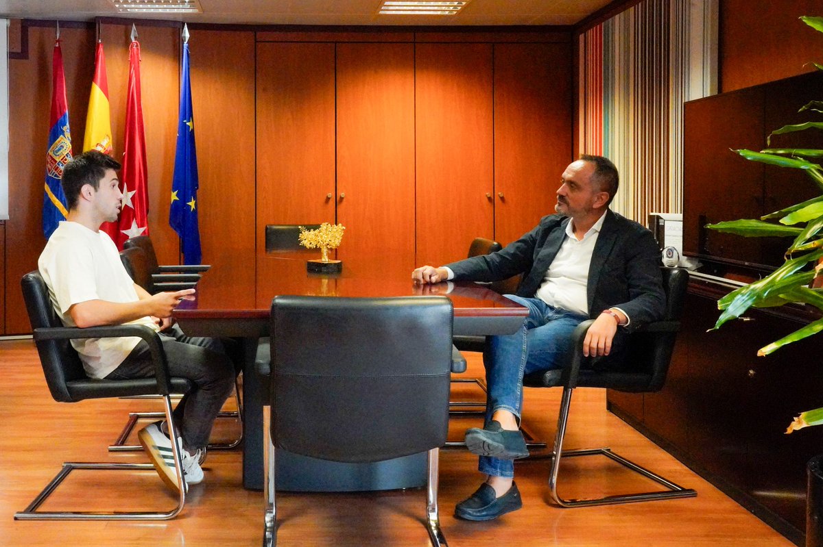 _manubautis's tweet photo. Recibimos con orgullo en el @AytoMostoles a @FranGarrigos1, medallista olímpico y mostoleño que ha logrado el bronce para España en judo en los #JuegosOlímpicos de #Paris2024 

¿Qué mejor pregonero para nuestras Fiestas Patronales, vecinos? https://t.co/HOqBorAAw8