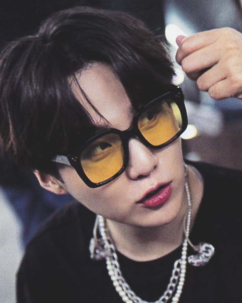 _suga_loveme's tweet photo. 윤기시🖤 https://t.co/lwMYT48eX8