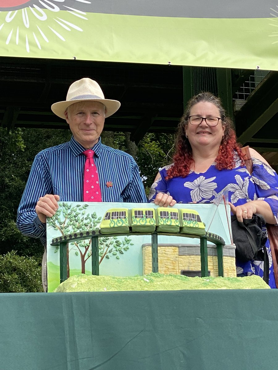 How amazing to be featured in Beaulieu history, loved making this cake.