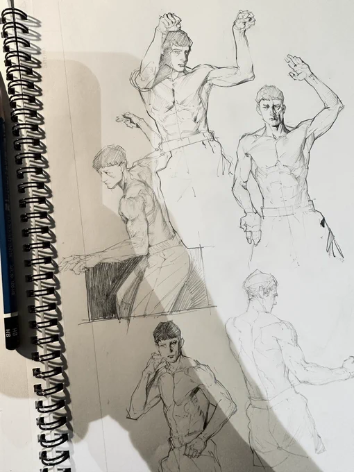 study croquis from @ganbarimuscle #正義のフリー素材  ご本人の筋肉写真を上げてくださってる素晴らしいアカウントです。ありがとうございます。