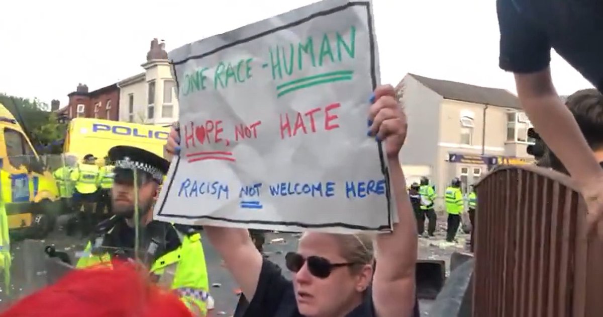 Britain is seeing wave of right wing thuggery, hate crime and rioting. 

This is the result of Nigel Farage. 

This is the result of Suella Braverman. 

This is the result of GB News and the Daily Fail. 

Let's show that love is louder than hate!

RT if you stand against racism!