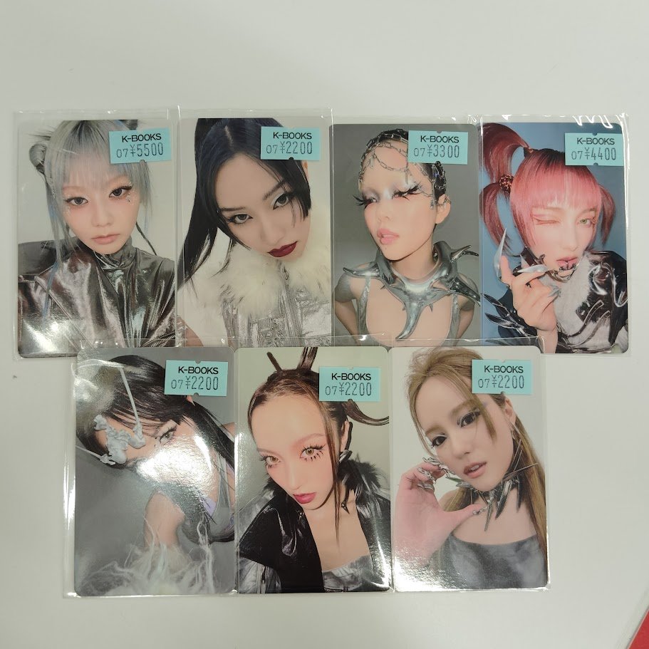 XG 1st WORLD TOUR “The first HOWL” 台北公演会場限定トレカが各種