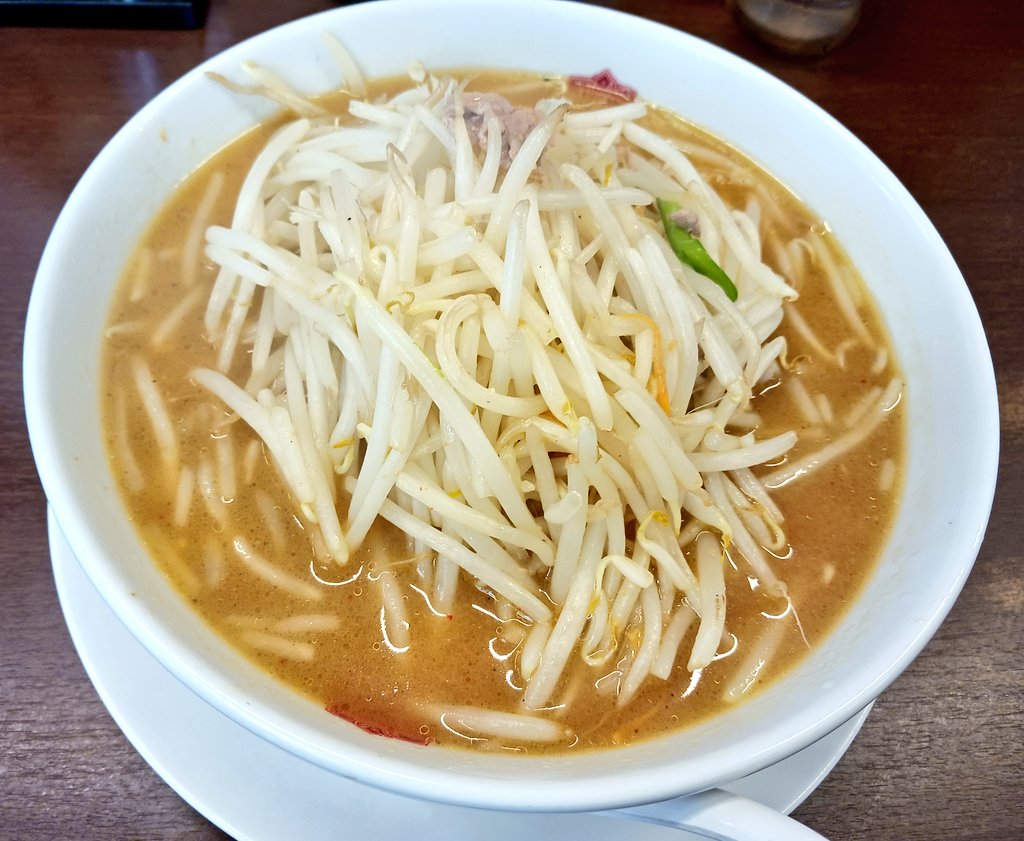 thundersaeki's tweet image. ランチは味噌ラーメン。