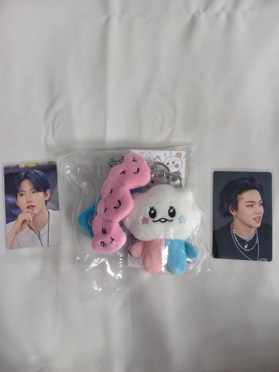 WTS BAGCHARM RURU SOM tweet media