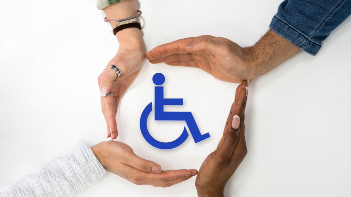 AjuntamentVLC's tweet photo. ♿Bon dia! Donem suport a la campanya que @calcsicova desplega als festivals de música d'estiu per informar sobre què fer davant dels casos d'odi o rebuig a persones amb #discapacitat.
Recorda que @policialocalvlc i l'Oficina de No Discriminació #ONDIS actuen en estes situacions. https://t.co/tjR9C0sgWH
